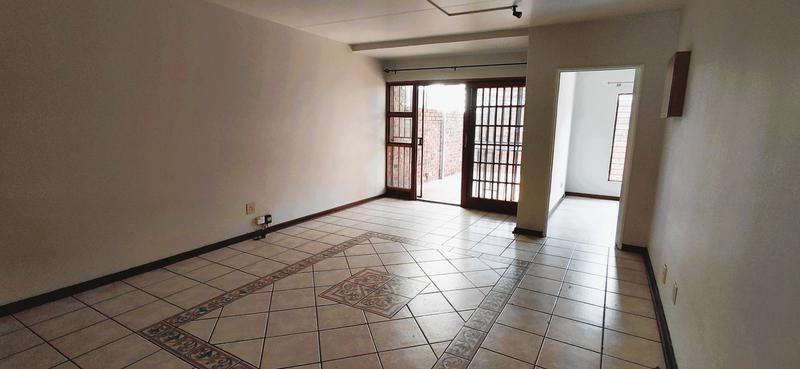 3 Bedroom Property for Sale in Langenhovenpark Free State